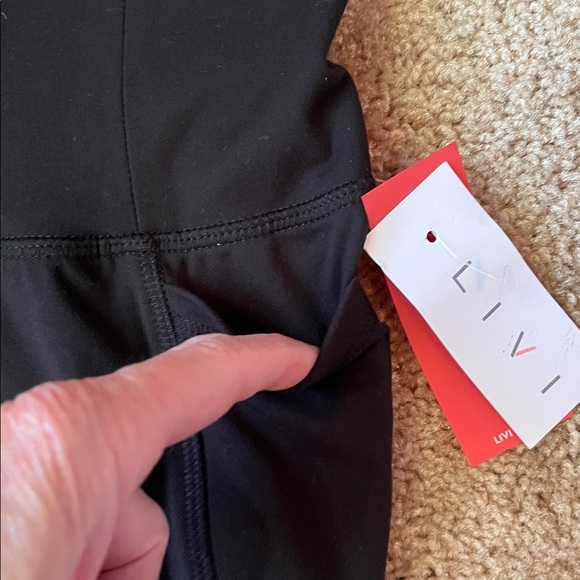 NWT Livi Lane Bryant Leggings - Picture 3 of 7